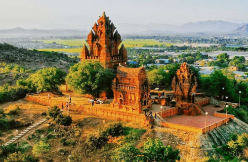 Du Lịch Ninh Thuận – Vẻ Đẹp Hoang Sơ và Văn Hóa Độc Đáo