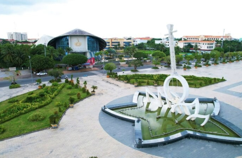 TOP ĐỊA ĐIỂM DU LỊCH NỔI TIẾNG Ở BẠC LIÊU – KHÁM PHÁ VÙNG ĐẤT “CÔ CÓC”, VĂN HÓA KHMER ĐỘC ĐÁO & ẨM THỰC MIỀN TÂY ĐẬM ĐÀ