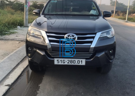 Cho thuê xe 7 chỗ fortuner | 0909713734