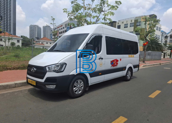 Cho thuê xe 16c Solati ghế Âu 2025 đời mới | thuexegiaretphcm.com